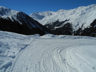 DSCN4155.JPG (700.7 KiB) 11040 mal betrachtet Blick Richtung Zischgeles