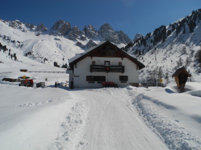 DSCN4268.JPG (608.08 KiB) 10655 mal betrachtet Die Kemater Alm