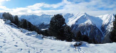 Luesener_Bergwelt2.JPG (1.72 MiB) 31227 mal betrachtet Hinter der Juifenalm